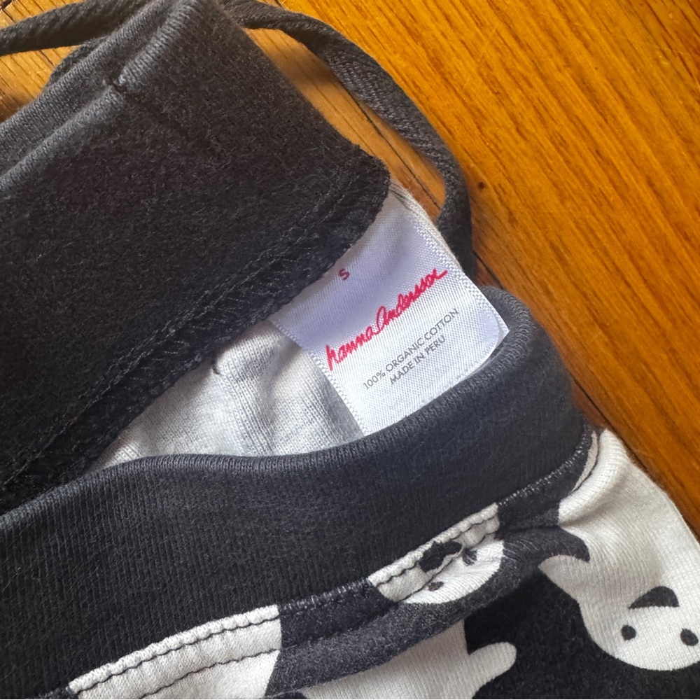 Hanna Andersson Black and White Ghost Pajama Set - Picture 3 of 3